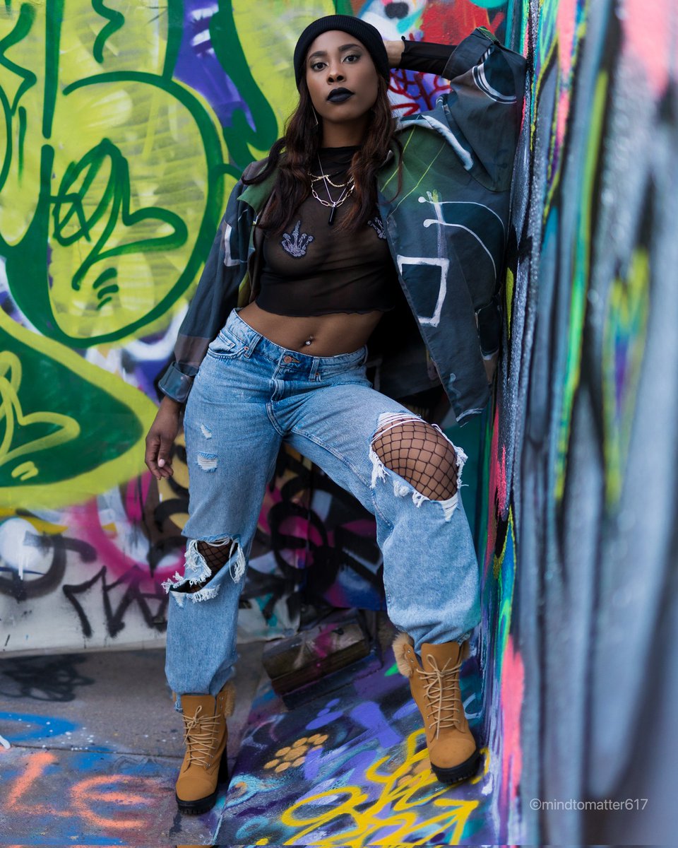 Mindtomatter617's tweet photo. 6 : 3 8 with Lisa
#cambridge #graffitialley #bostonmodels #Bostonactors #visualart #Bostonphotographer #centralsquare #graffiti https://t.co/Ux0AzlUcsQ
