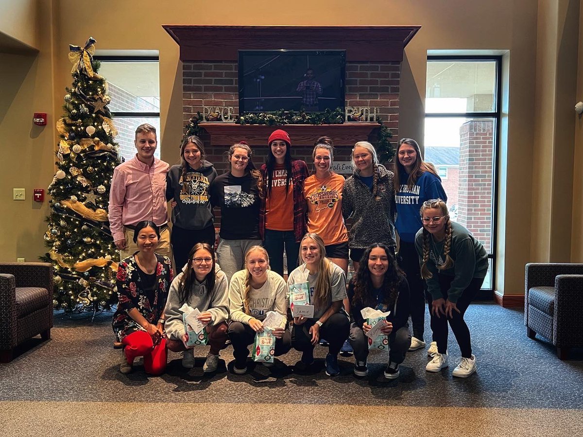 A big THANK YOU to the Advancement/Presidential Office for adopting Women’s Soccer &amp; treating us to a delicious home meal, dessert and goody bags! 

We appreciate YOU and all you do😊 #BlazerNation <a href="/OhioChristian/">Ohio Christian University</a> <a href="/OCUtrailblazers/">OCU Trailblazers</a>