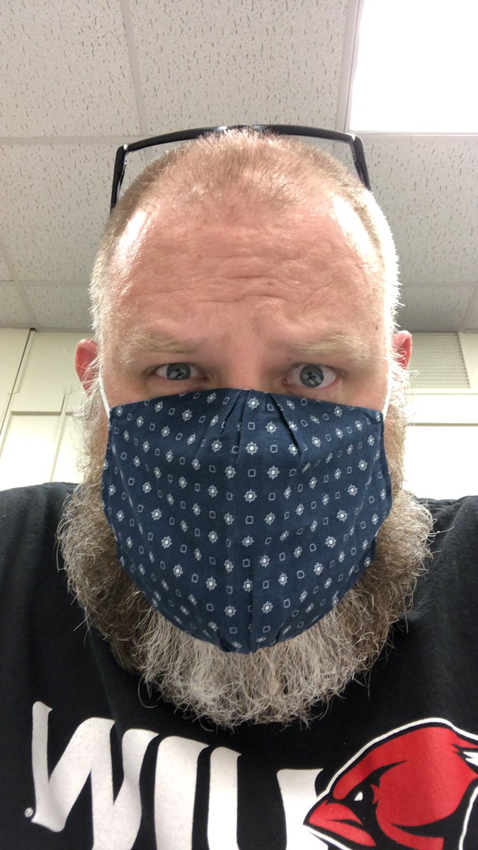 ProfClayton's tweet photo. @Rob_Dimeo @xLontrax @claire_ohl @atcoelho @waltermaes @SteveSilbert @johnhartranft @its_lobato @alcoio @maccymacx @JamesSaretta @BartschatLars @lorrainekasyan @rohdesign Okay… 😉. #santabeard https://t.co/CUTH7kljQc