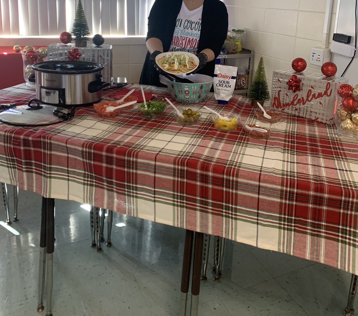 Dickenson Elementary tweet media