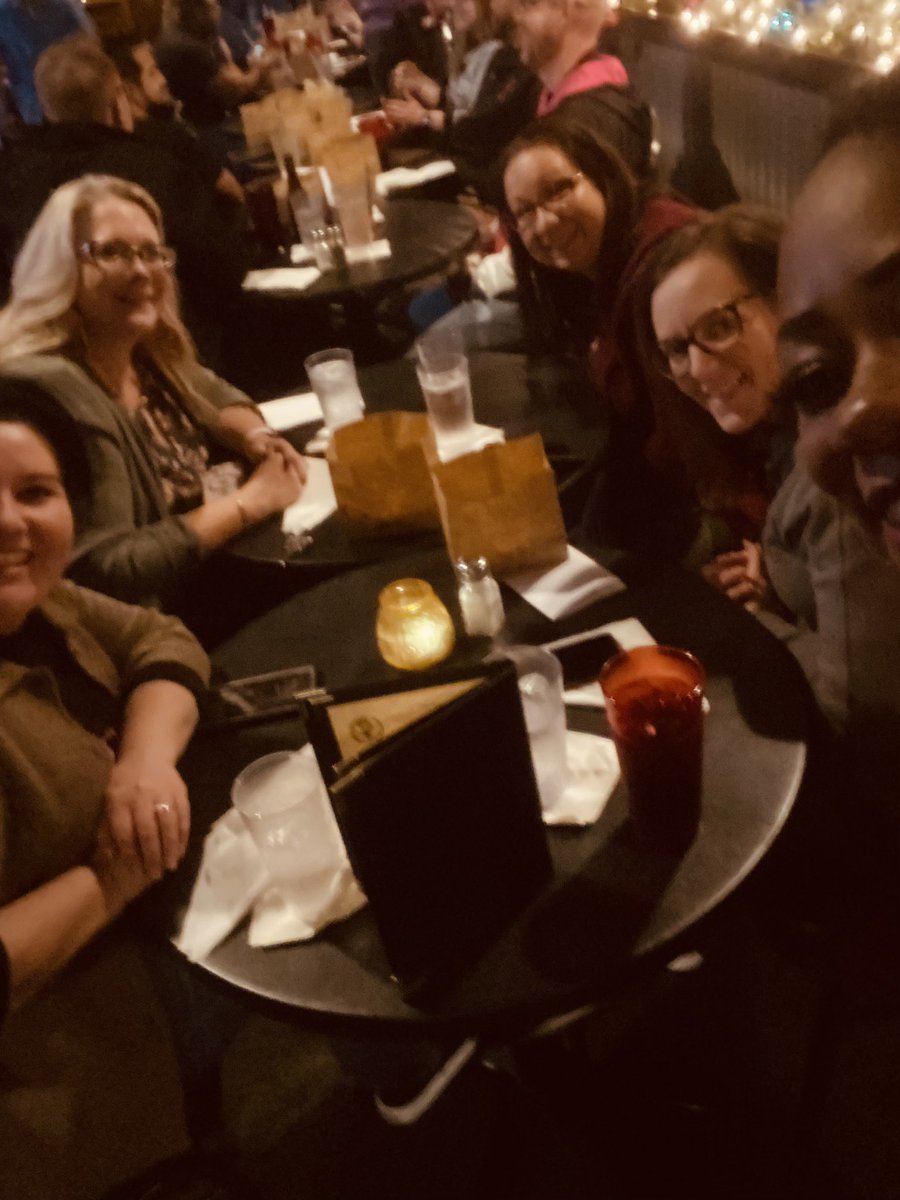 LuvlyLisa2209's tweet photo. The Definition of Midwest Nice! #TMOICT @eljeffe316 @frisitz76 @KelsieTiffany @mandamariepaget @RosesArrRed https://t.co/J1AGUYvo9A