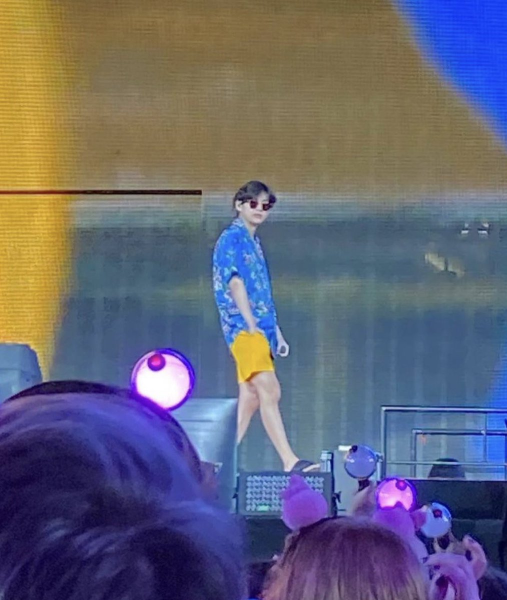 _vwithv's tweet photo. TAEHYUNGGGGG OMFFFGGGGGGGGGG EDTOY EN EL SUELOOOOOOOOOOOO DISOOOOSOSOOSOOOLOLLOOL NO PUEDOOOOLLL https://t.co/FfoO0hxVYW