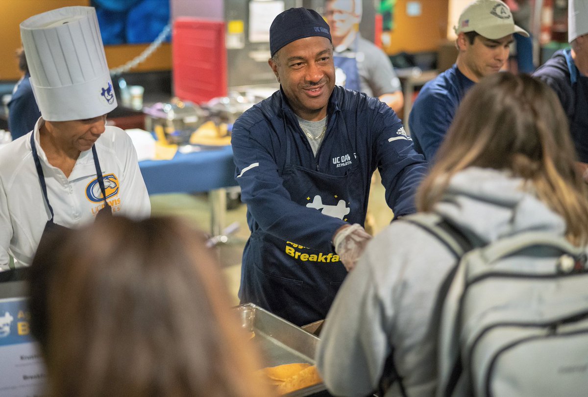 Take a study break and enjoy some free late-night breakfast served by <a href="/Chancellor_May/">Gary S. May</a> and <a href="/ucdavishousing/">UC Davis Housing and Dining</a> &amp; Dining Services at the CoHo on Tuesday, December 7th from 9 to 11 p.m. See you there!

#UCDavisDining
