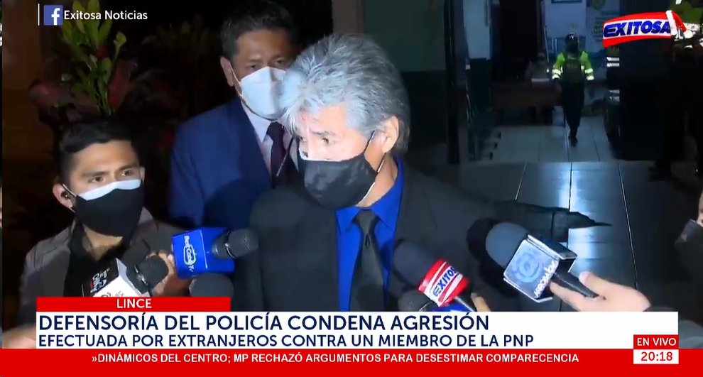 exitosape's tweet photo. 🔵🔴 “El ciudadano extranjero está detenido. Esto no puede volver a suceder. Hago un llamado al ministro del Interior […] En otros países, ni bien le faltas el respeto a un policía, te meten preso”, indicó el congresista @alfredoazurin15, desde la comisaría de Petit Thouars. https://t.co/5bdMoACfKC