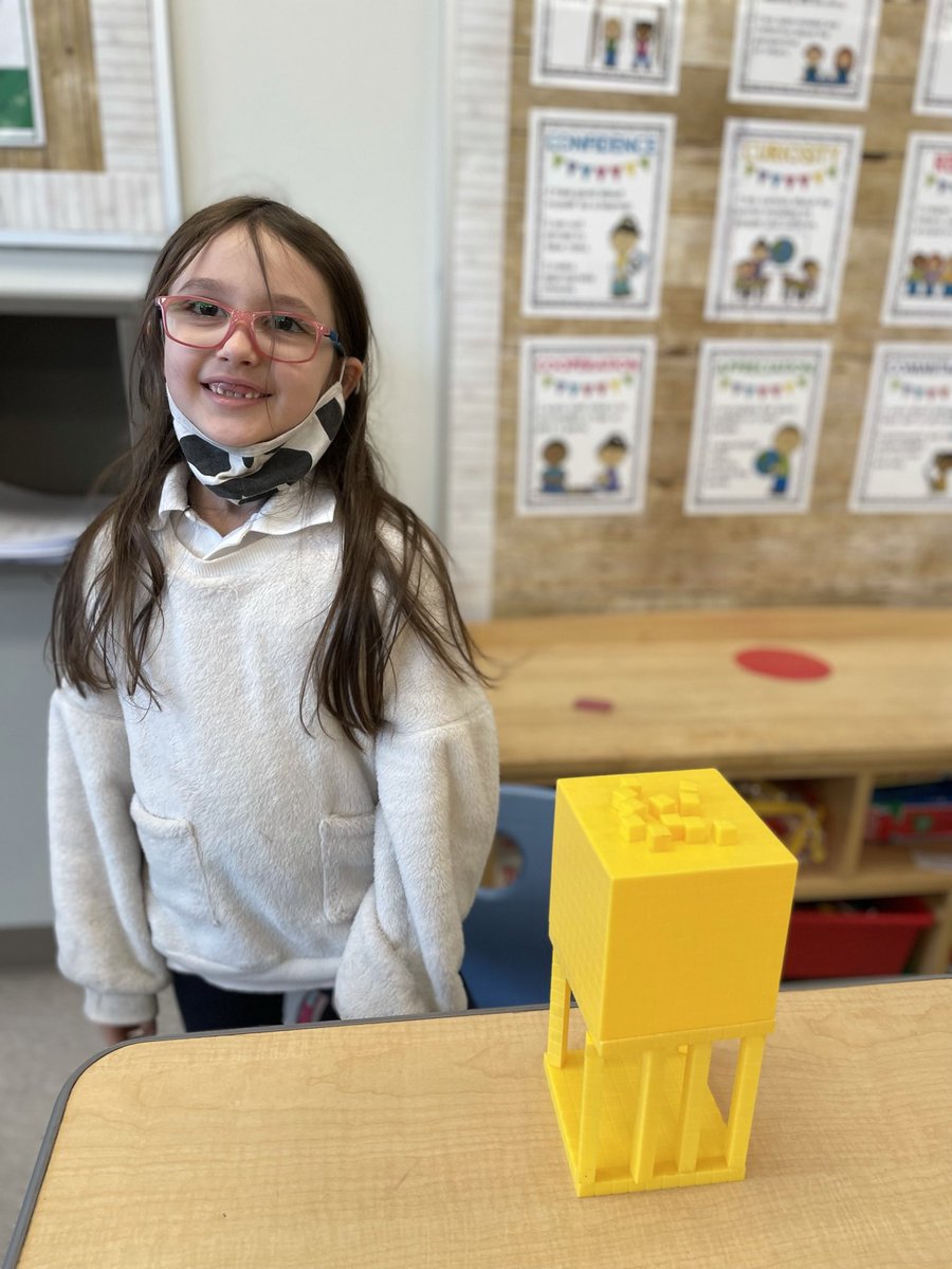 MrsCoombs401's tweet image. Learning about place value is so much more fun when building is involved 🔢 #inquirers #balanced #spsmind