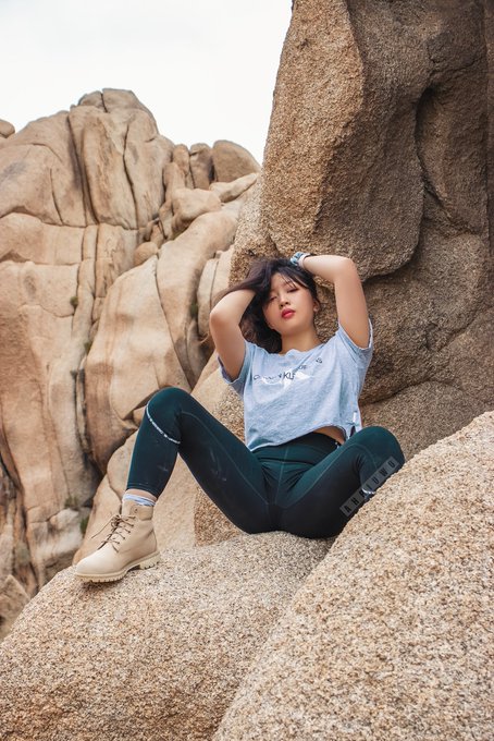 1 pic. went to Joshua Tree recently for a little adventure ? https://t.co/4zd06DMffH