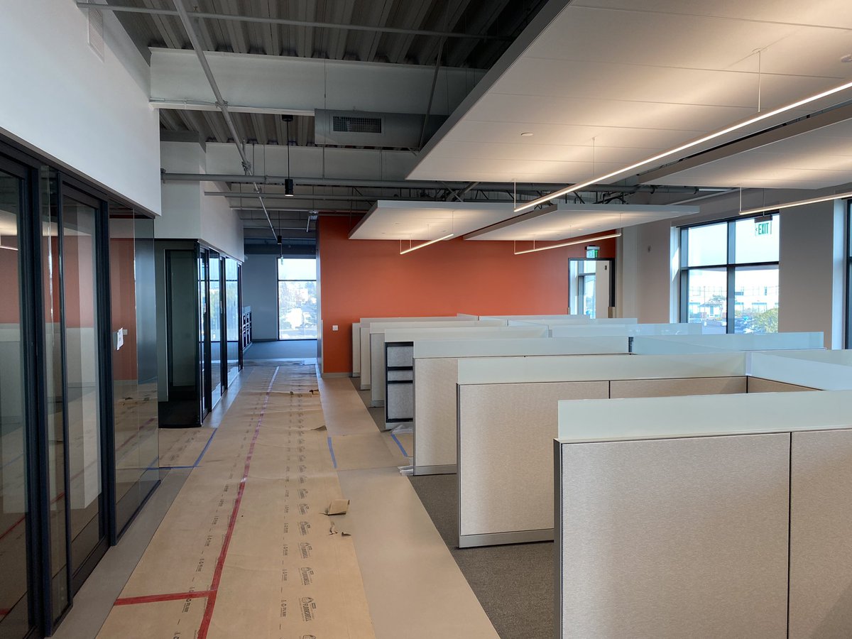 jcook_22's tweet photo. @pankowbuilders The interior spaces at 1951 Harbor Bay Parkway have really come together over the past few weeks. Pankow and our Trade Partners are rounding out the year by starting the punch list phase. Very proud of the Pankow project team! https://t.co/FmTQSrG21v