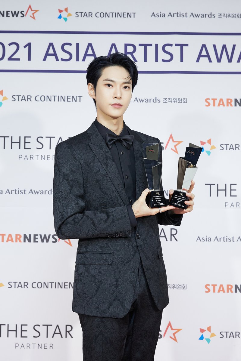 NCT 127 & DOYOUNG won the ‘Album of the Year’ & ‘Focus Award (Actor)' at the ‘2021 Asia Artist Awards’! 🏆

#NCT127 #도영 
#AAA_올해의앨범_NCT127
#AAA_포커스배우_DOYOUNG
#2021AAA #AAA
#2021AsiaArtistAwards