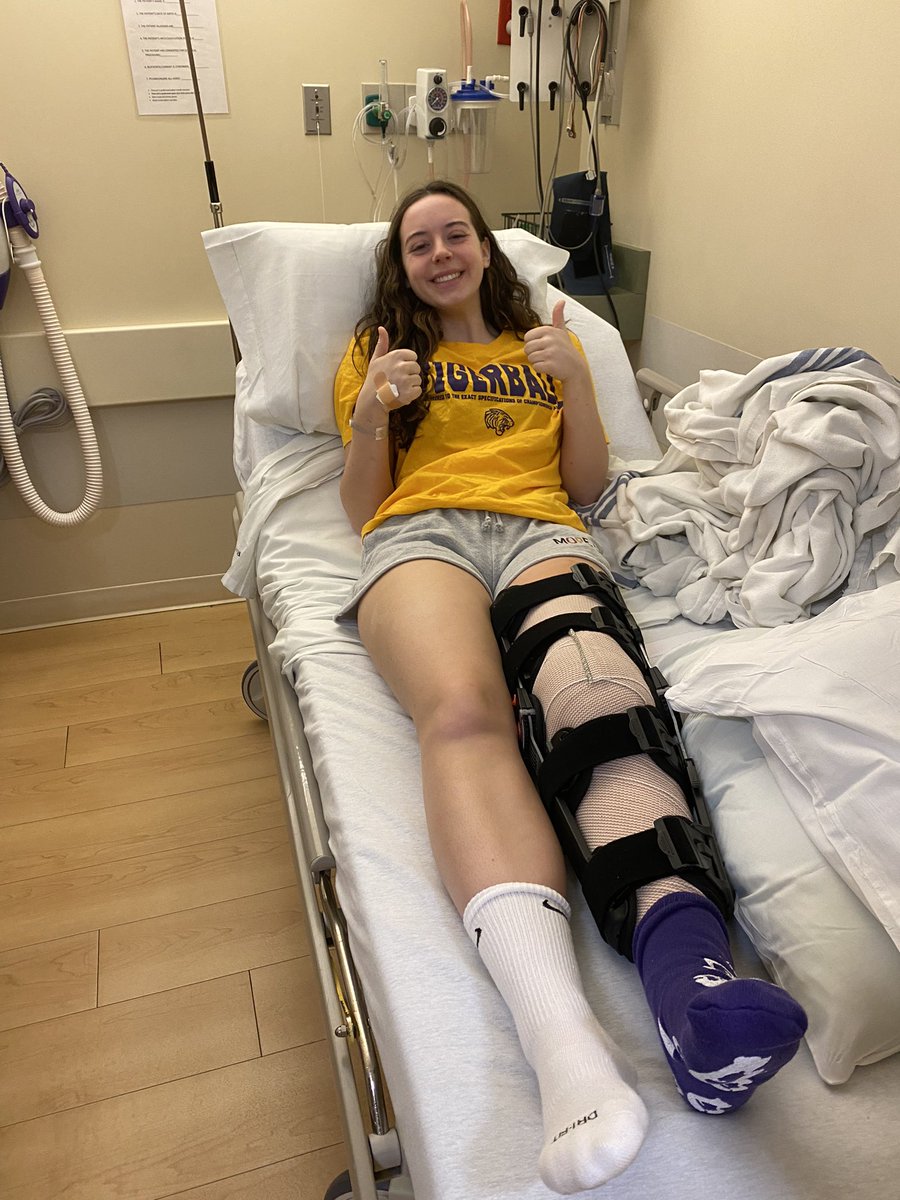 graceschutt18's tweet photo. “Even when I walk through the darkest valley, I will not be afraid, for You are close beside me. Your rod and your staff protect me and comfort me” Psalm 23:4

Post ACL surgery! Going to be a great comeback https://t.co/zx90SJ9Yc3