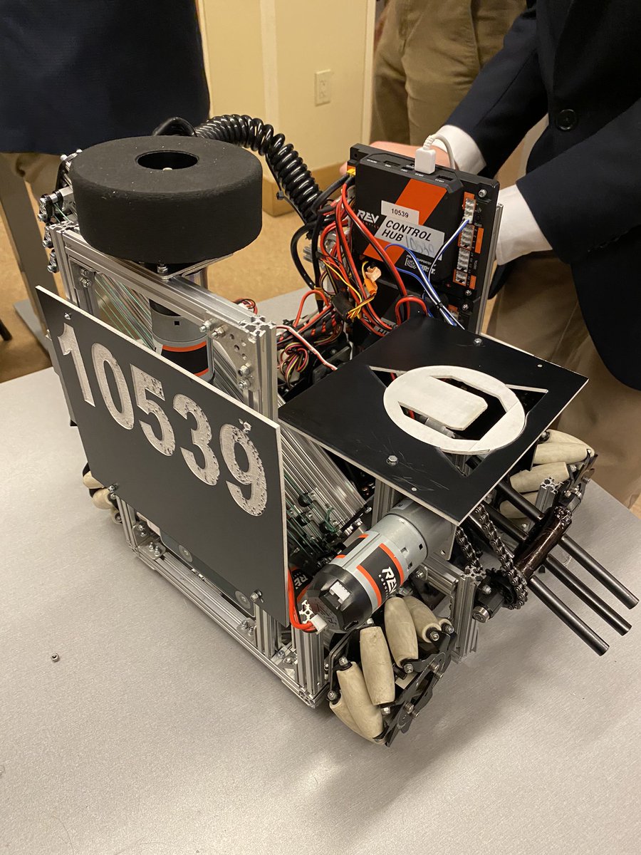 agrill's tweet image. Browning Robotics is back at it this weekend- a sneak peek at the bot @BrowningSchool #browningrobotics #ultro @nycfirst