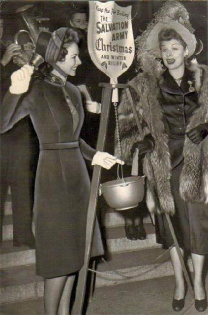 WarCryUSA's tweet photo. Ring, ring, any “ I Love Lucy” fans? Lucille Ball helps The Salvation Army #RedKettle effort in 1947. 🔔  #TBT

📸 #TheSalvationArmy Museum of the West | #HopeMarchesOn https://t.co/zAslGw2SE9