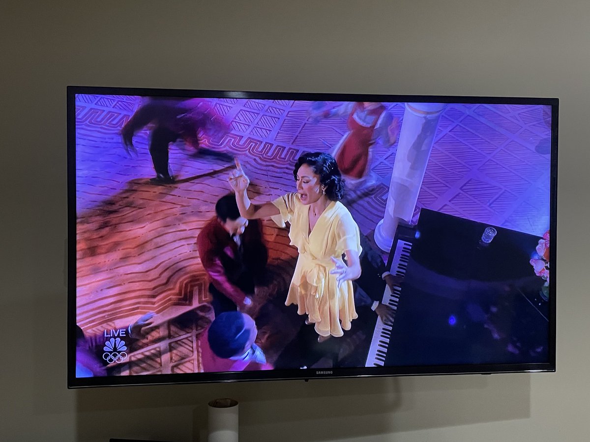 ASW1964's tweet image. Loving #AnnieLive #NYC