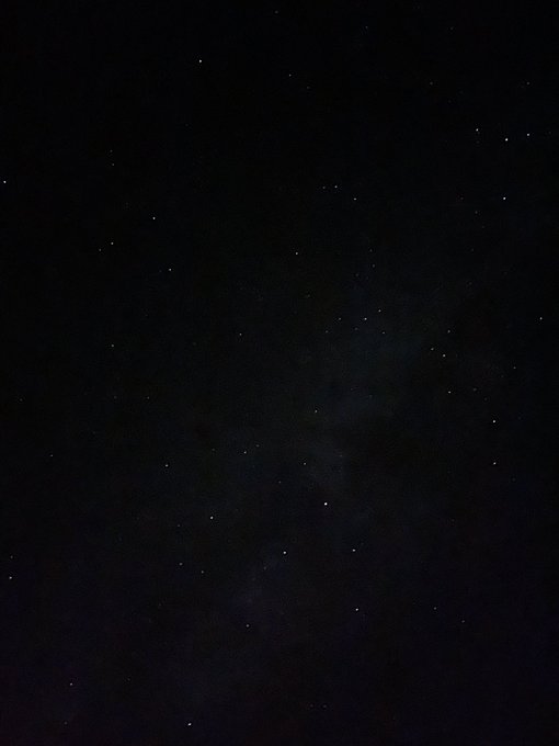 he sent me pictures of the sky because he knows i love stars🥺 https://t.co/TcaI9AVbwJ<a href="/tag/newprofilepic"class="tags"><span>#newprofilepic</span></a>