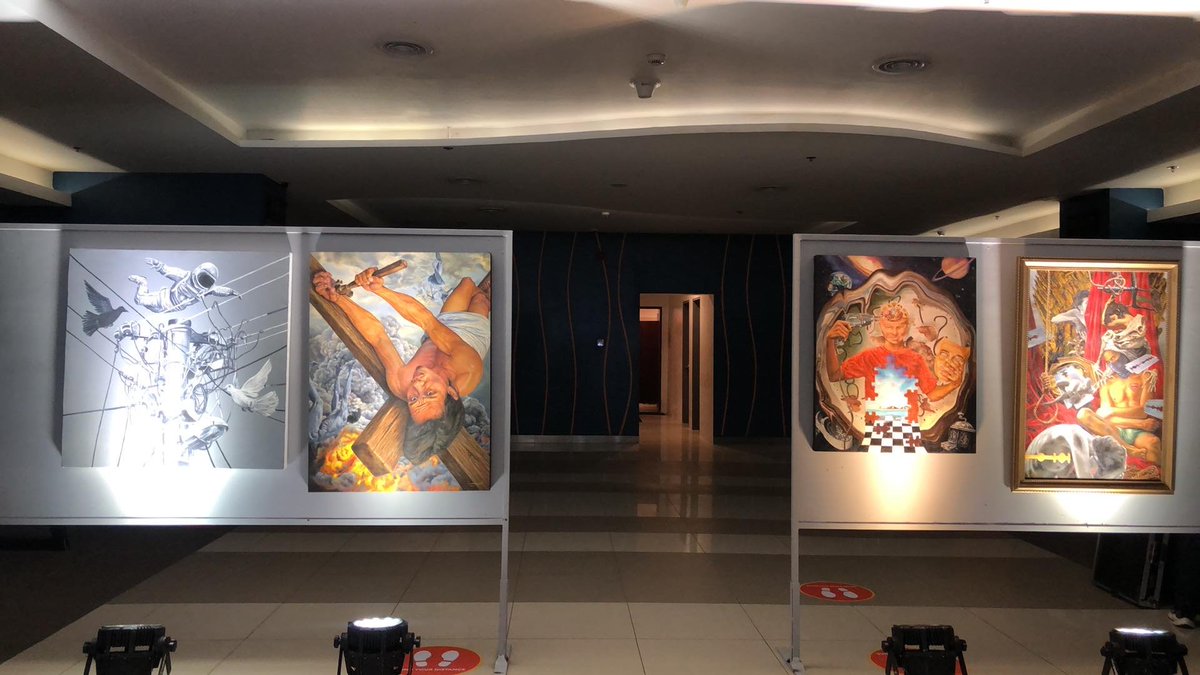ismaeljerusalem's tweet photo. A sneak peek to our upcoming #NFT Art Exhibit this afternoon.
We temporarily closed down a cinema to showcase physical art works of local artists and tokenized them as #NFTs to allow anyone in the world to participate in buying, trading and owning them
#CryptoPH #CryptoArtPH 🇵🇭 https://t.co/7IPxsJW9d1