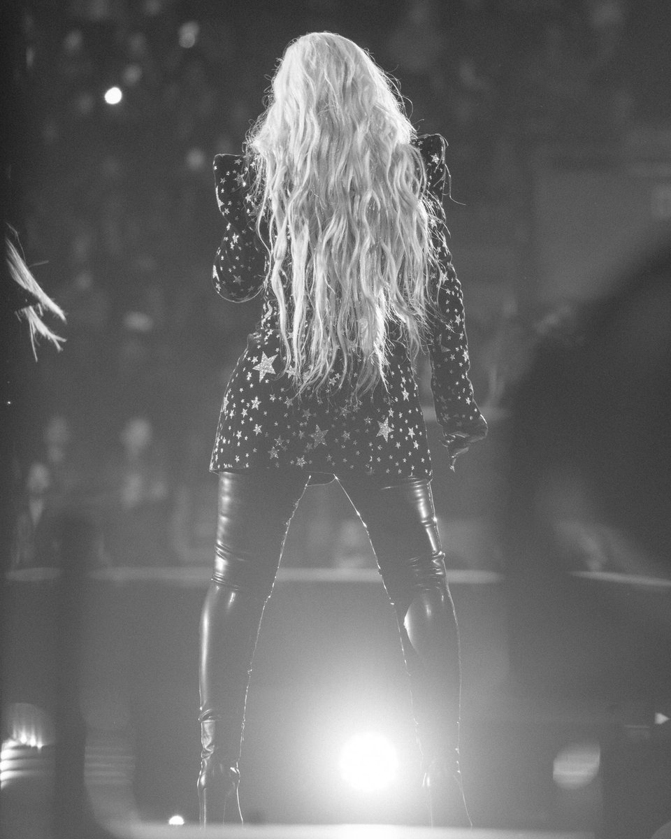 joansebastianp4's tweet photo. My Queen 🔥🔥🔥🔥🔥
@xtina #SomosNada #PaMisMuchachas #Xtina #theQueenIsBack #Fuerza #VoiceOfGeneration https://t.co/g3GHnYtYWa