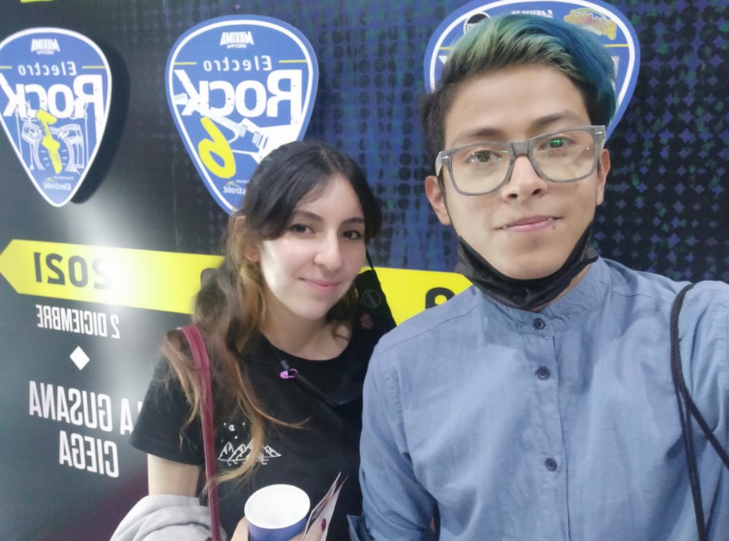 MarianadeAnda66's tweet photo. Ya se extrañaba el #Electrorock7 gracias a @MAXIMA1067FM 🤟🏻 https://t.co/YO01r1Aopa