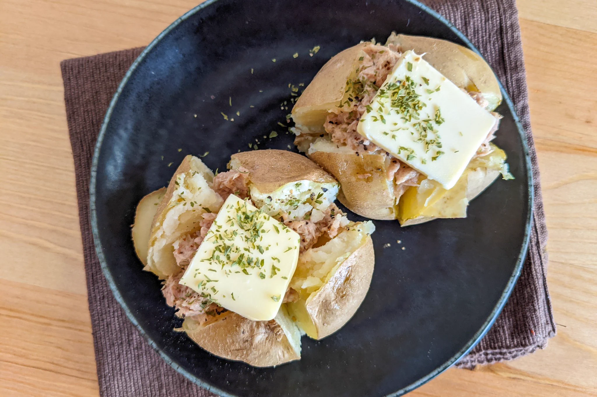 ぜひ夕飯のお供に！「悪魔のツナマヨじゃがバター」