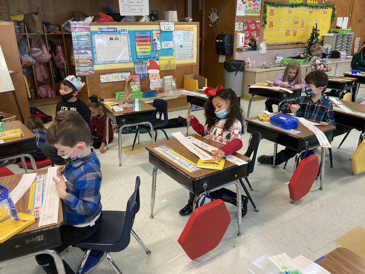 MrsVan42's tweet photo. After reading “The Word Collector” by Peter Reynolds, K-1 spread some kind words through our school!  We may not get to see the happiness they’ll bring but our hearts know we could make someone’s day brighter.  💜 @Nokobulldogs @SachemSchools @SachemSEL https://t.co/NJm2bck3wI