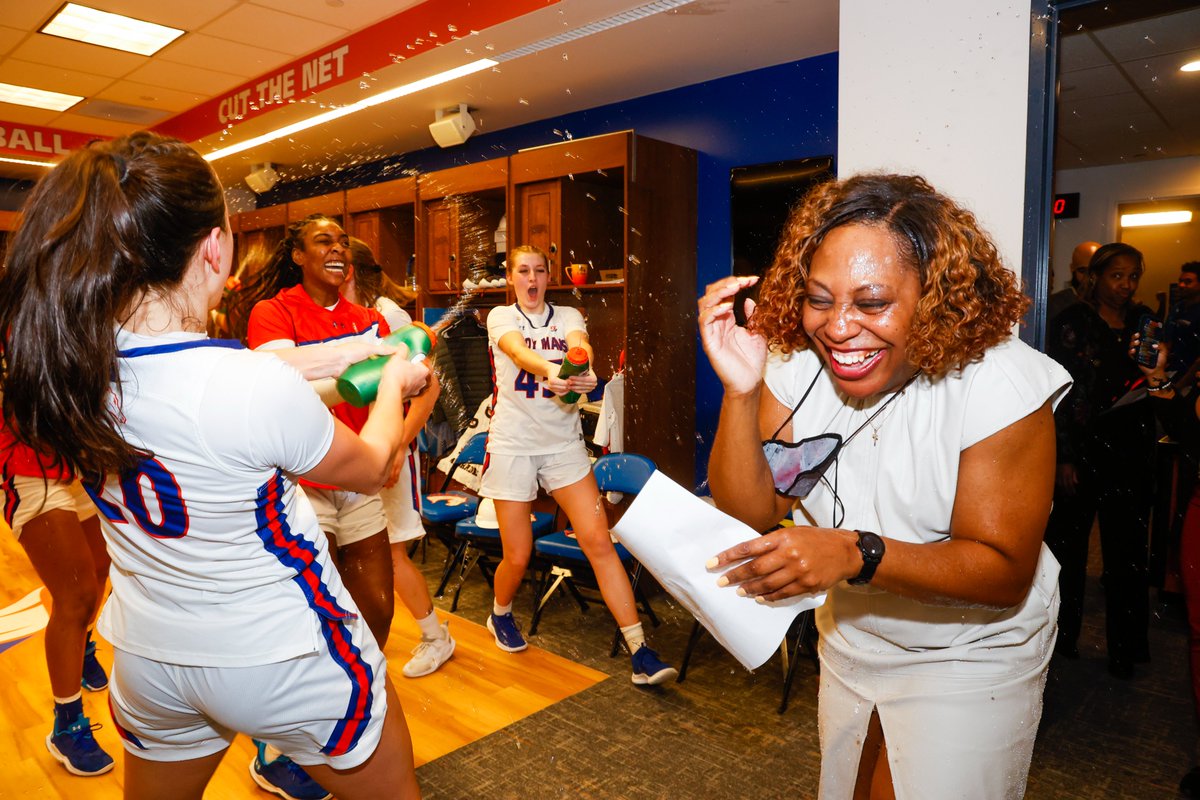 An unforgettable night and an unforgettable win.

#TwoFeetIn // #MavUp