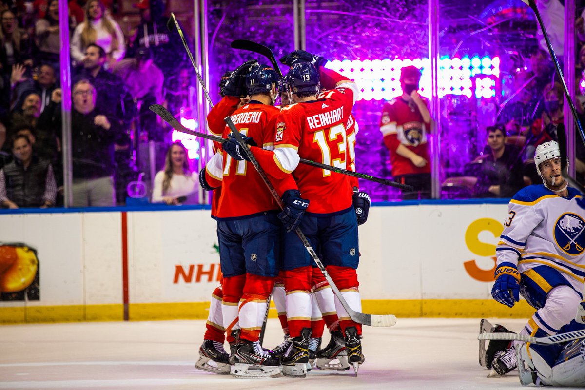 FlaPanthers's tweet photo. These Cats just don’t quit 🔥 https://t.co/3Lz4iLmVtn