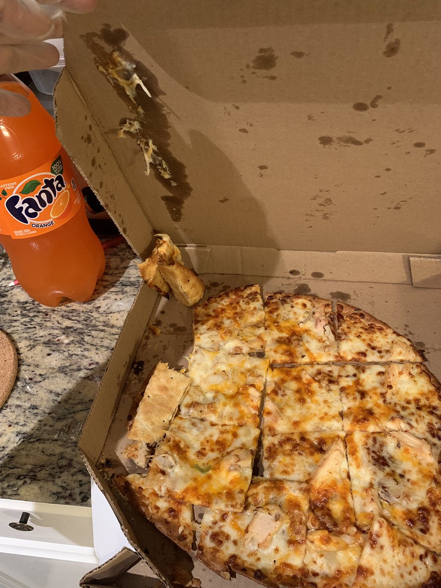 patriceempowers's tweet photo. Seriously @dominos  and now you aren’t answering the phone, this is the second time this has happen.. 🤦🏽‍♀️ https://t.co/RngUFEDh8D