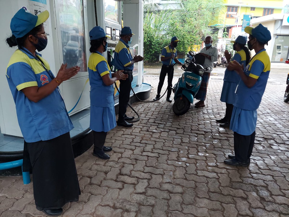 BpcRetailTvl's tweet photo. Congratulations to all the lucky customers who won Rs 200/- free fuel during #Happy Hours Campaign in the districts of Tirunelveli Retail Territory @BPCLimited @BPCLRetail @8singhi https://t.co/sq4JmRTsRf