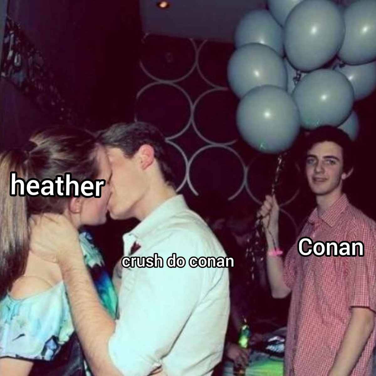 comfortcrow's tweet photo. dia 3 de dezembro mais conhecido como o dia que o conan gray foi feito de trouxa https://t.co/sZDdGrKJ1c