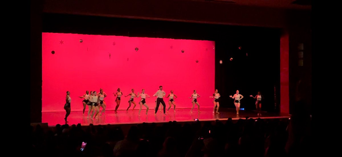 MichaelJungEDU's tweet photo. Enjoyed date night with my daughter! Great job to all of our @NFHS_TrueNorth dancers and directors for a wonderful Winter Show!
#trueNorth #excellence

@forneyfinearts @forneyisd @bcbutler08 @justinwterry https://t.co/w0dCz17RMG