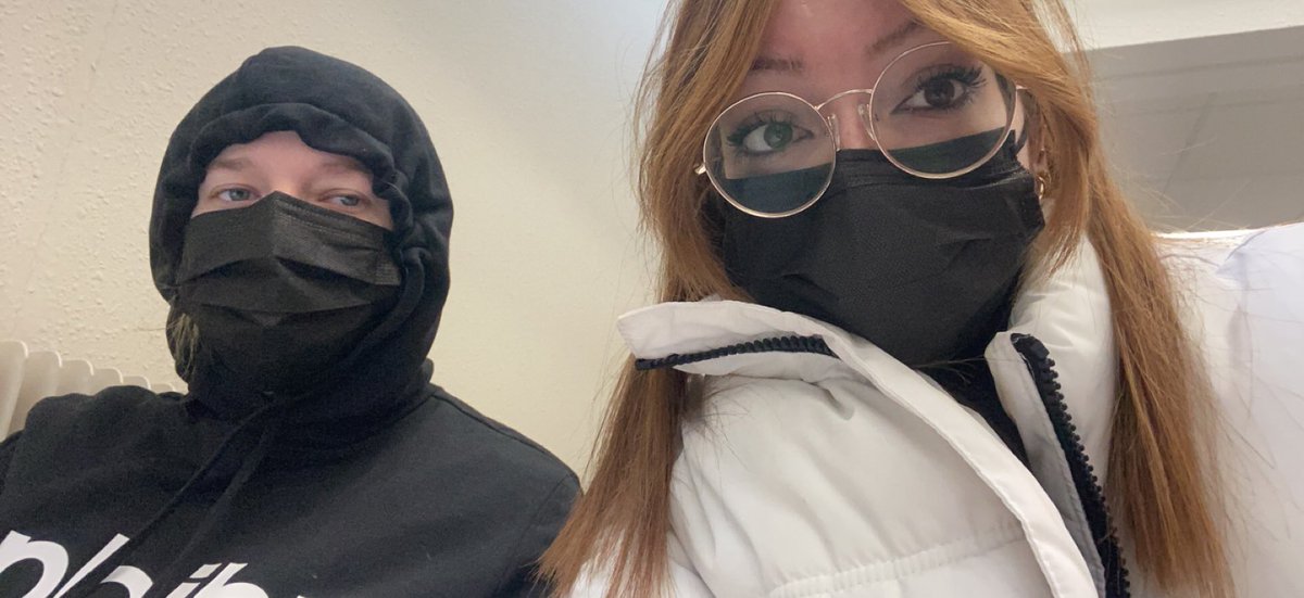 esnvhel's tweet photo. 1 an après 💜
je t’aime fort merci d’être la personne que t’es au quotidien dans ma vie et d’être aussi présente, je sais pas comment j’aurais fais sans toi cette année https://t.co/uOC0alqLbF