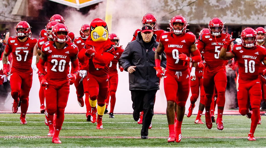 calebcousinsTE4's tweet photo. Thankful to have received a PWO offer from the University Of Louisville! @UofLFootball  @MarkIveyUofL90 @CoachSattUofL @pete_nochta13 @coachcitro @Coach_Fields53 @CoachJohnSolak @brickzinfl https://t.co/8swd2yOwVZ