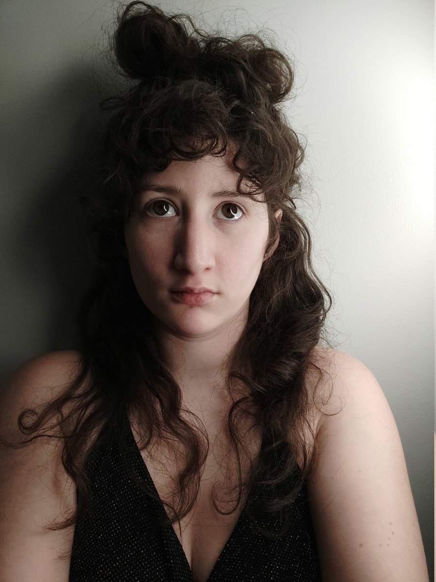 Cutsi3X's tweet photo. It's very strange depending on how i feel my face can look very different to me one day from the next. On that day i took many photos in this style and not one of them looked right but today I look at this one and think damn that's all right. #weliveintheworsttimeline https://t.co/sgAR8CsNbP