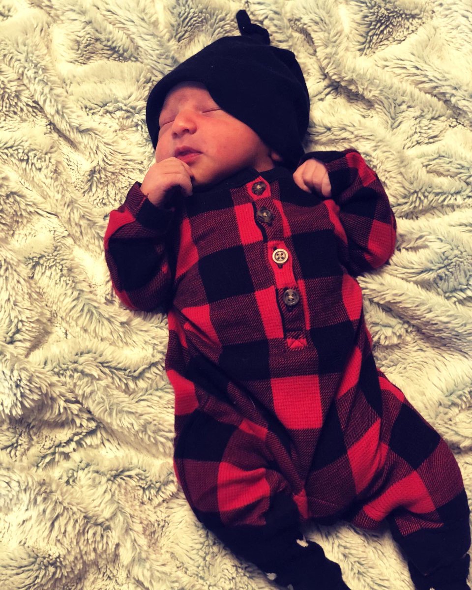 stesal10's tweet photo. Enzo drove his Little Bro home today. 

An early Christmas present that we will treasure forever: Luca Knox Salerno (11/30/21). 💙💙 https://t.co/9V0iHRZBqC