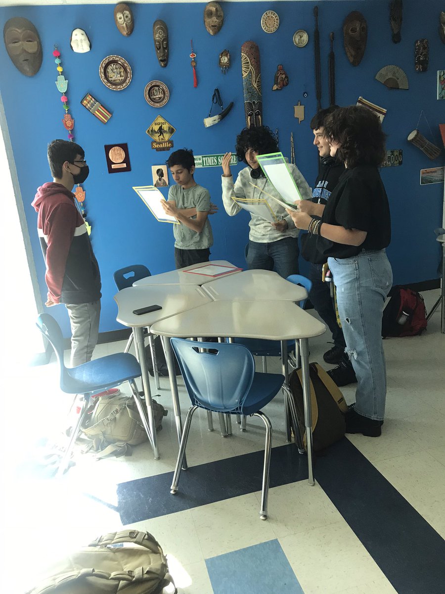 MsStewiesClass's tweet photo. SS Research spent their day preparing for their Science Fair presentation on Saturday. #ThisIsSEA @NISDJaySEA https://t.co/VVMgFnWcrv