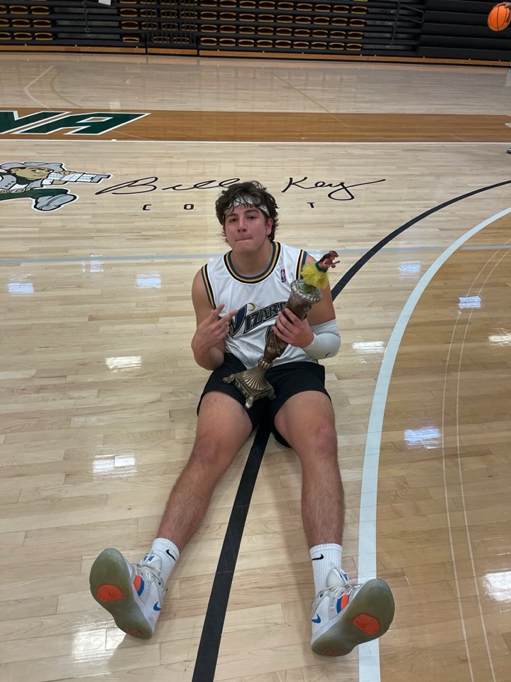 AidanHurtado's tweet photo. Trophies https://t.co/nQKA503jq1