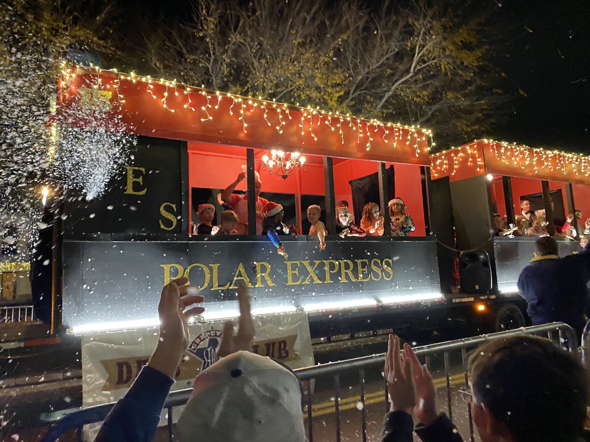 The <a href="/GESStars/">Grapevine Elementary</a> Polar Express was AWESOME!  Well done Dad’s club! #GESShineOn
