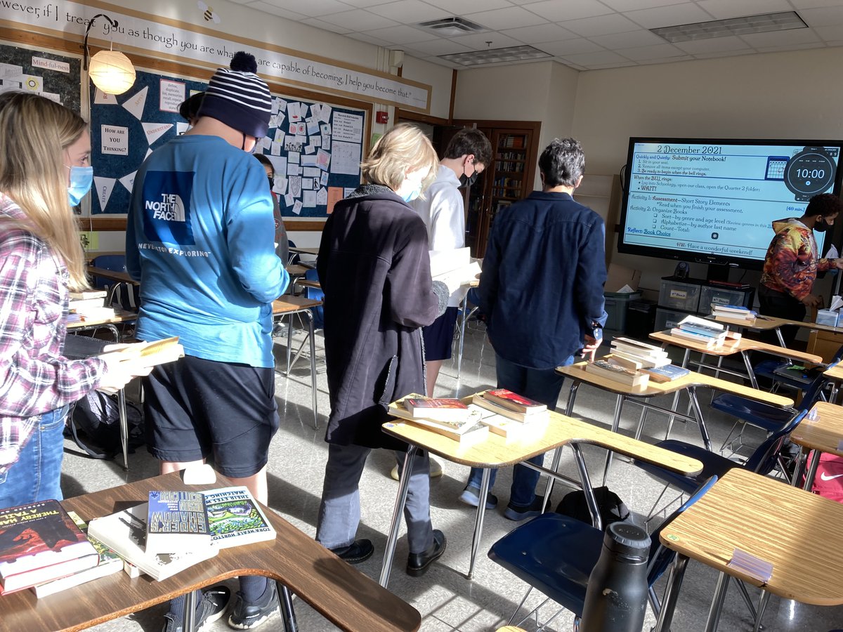 FreemanLibrary's tweet image. Last week Mrs. Barrow and I collected almost 600 books from Goodwill. Today her classes sorted them by genre and nonfiction categories for the classroom library. @hcpslib @DSFMrMarshall