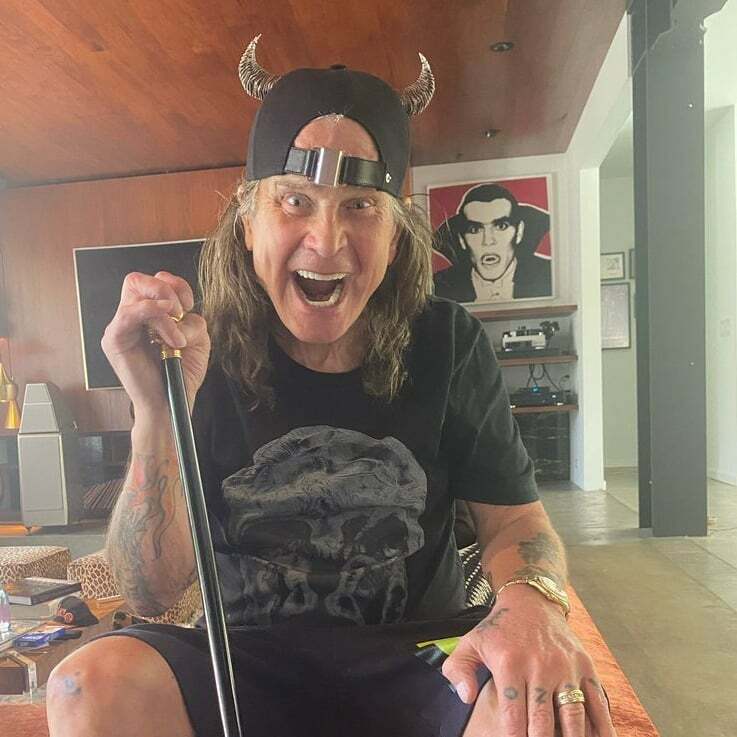 JackSabbathBand's tweet photo. Happy birthday to the Prince of Darkness, @ozzyosbourne
#ozzy #OzzyOsbourne #celebbirthday #happybirthday #metalmusic #OzzyLikesItYouShouldToo #gibsonsg #HeavyRock #classicrock #WarPigs #snowblind #RockLegends #CoversBands #TonyIommi #RocknRoll #randyrhoads #bands #doomme… https://t.co/90HvaWyjw4