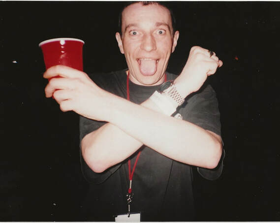 Burai_L's tweet photo. #Remembering #MickyFitz
Michael Fitzsimons
(1959 - 2016)
#MusicIsLife #punksnotdead
#subculture #punk #streetpunk #oi #TheBusiness https://t.co/VDYW9Uof6L