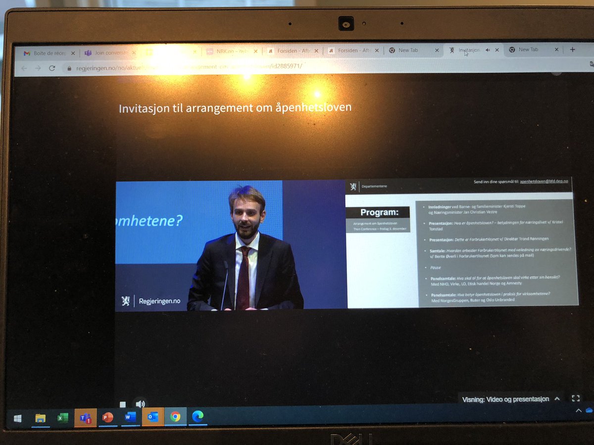 FairtradeNorge's tweet photo. @KToppe og @jcvestre forventer at næringslivet er proaktive med å gjennomfører #HRDD og overholder informasjonsplikten sin. Fint fokus på råvarer, vi vil fortsette arbeidet med å sikre tryggere arbeidsforhold og å sett #leveinntekt i kakao- og kaffesektoren på agendaen. https://t.co/YoTiVsw3Jw