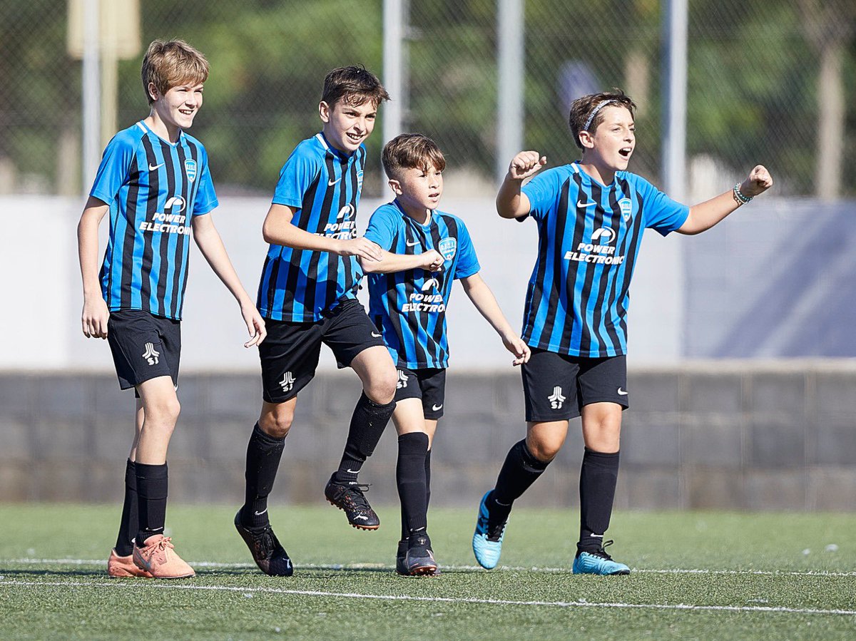 futbolinsports's tweet photo. 🥳

#FutbolIN #EstamosIN #MarcaLaDiferencia https://t.co/K0tvbPZlIS
