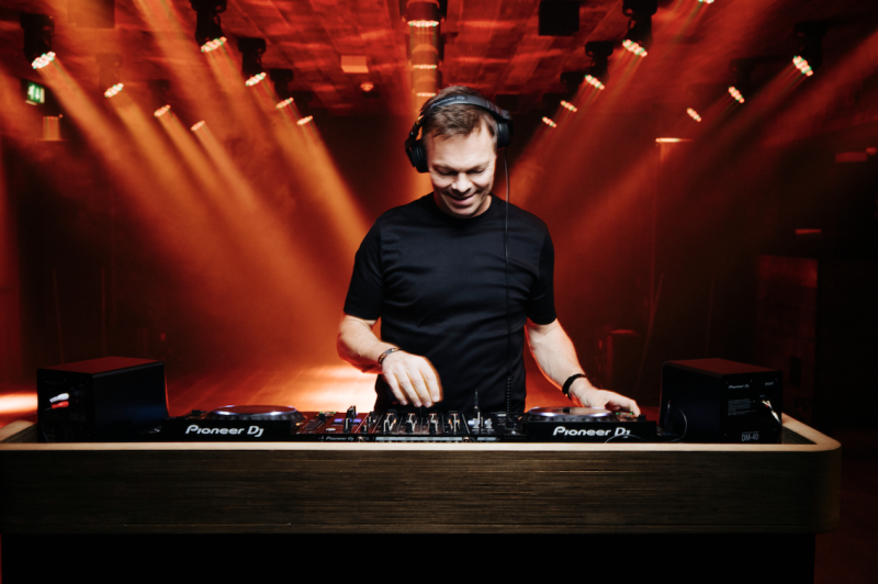 theartsdesk's tweet photo. ‘These songs are never meant to replace the original; they’re meant to be a tribute’ #10Questions for musician and #DJ @PeteTong, who talks about his latest EP @IbizaClassics_ and musical life thus far with @IndiaLHL https://t.co/iQzc3gMoAV https://t.co/ngHXDhossf