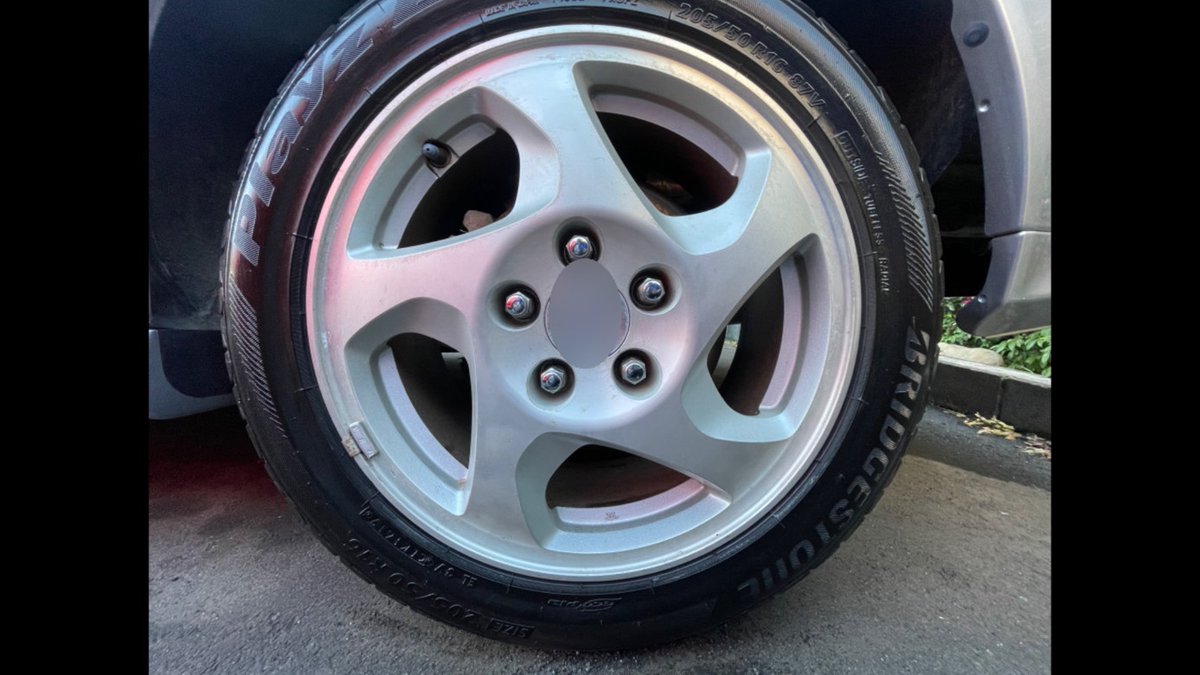 tanimuraauto's tweet photo. 在庫車をホイールで紹介✨
どれがどれだかわかりますか?
#レパード #プレリュード #レガシィ #ソアラ #GF31 #UZZ40 #BB6 #BH5 https://t.co/46M2MWJcmQ