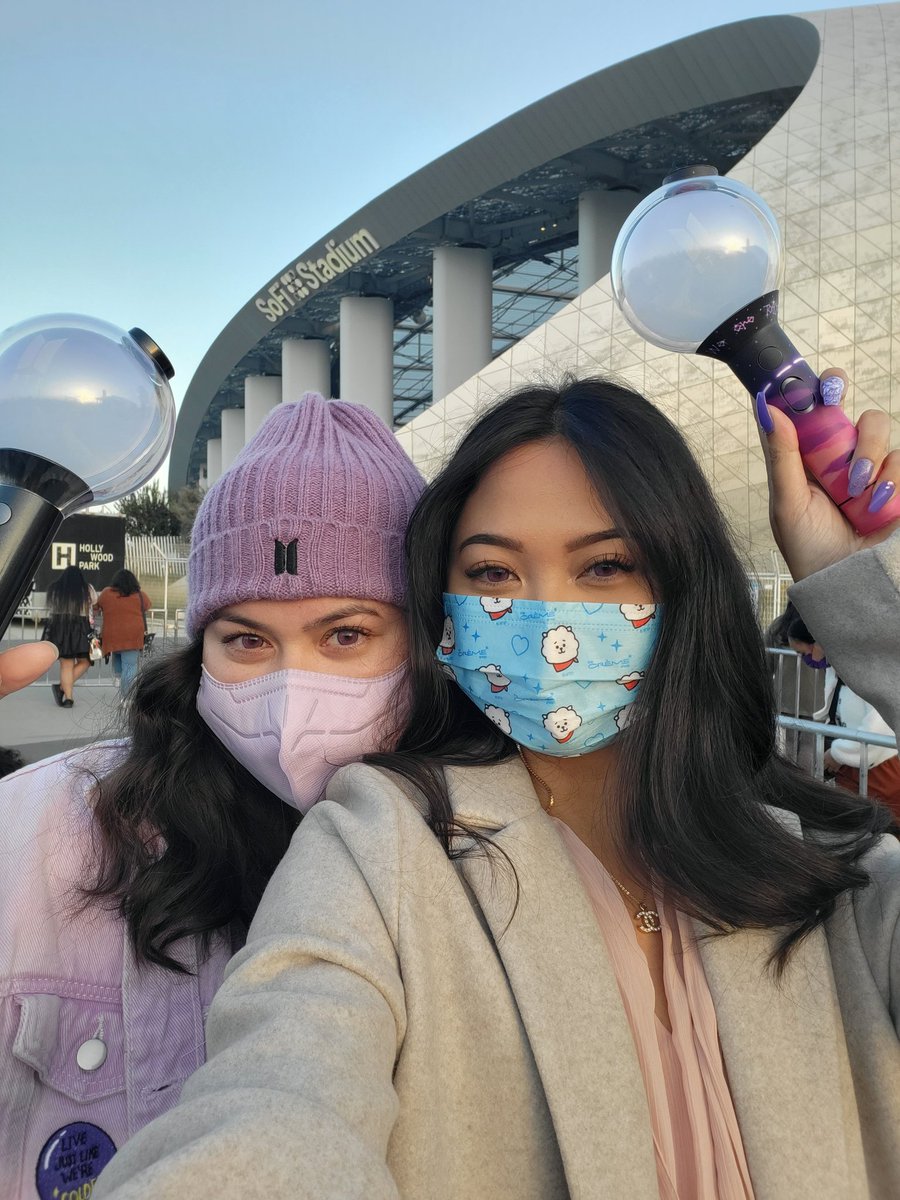 charlaaame's tweet photo. Really cannot believe this all happened 😭 #PTD_ON_STAGE_LA https://t.co/U3kQKVIruO