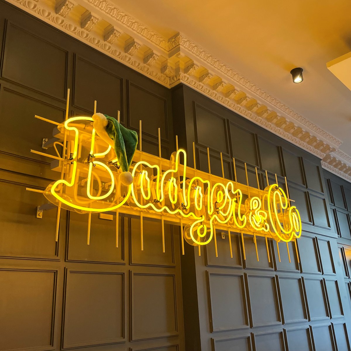 EvolveGroup4's tweet photo. That’s a wrap on another Christmas decoration installation down at Badger &amp; Co! We loved bringing some Christmas cheer to this beautiful location. From hand-dressed luxury garlands to hanging presents - no Christmas task is too much for us! #christmasdecorations #badgerandco https://t.co/H7L0GF48cp