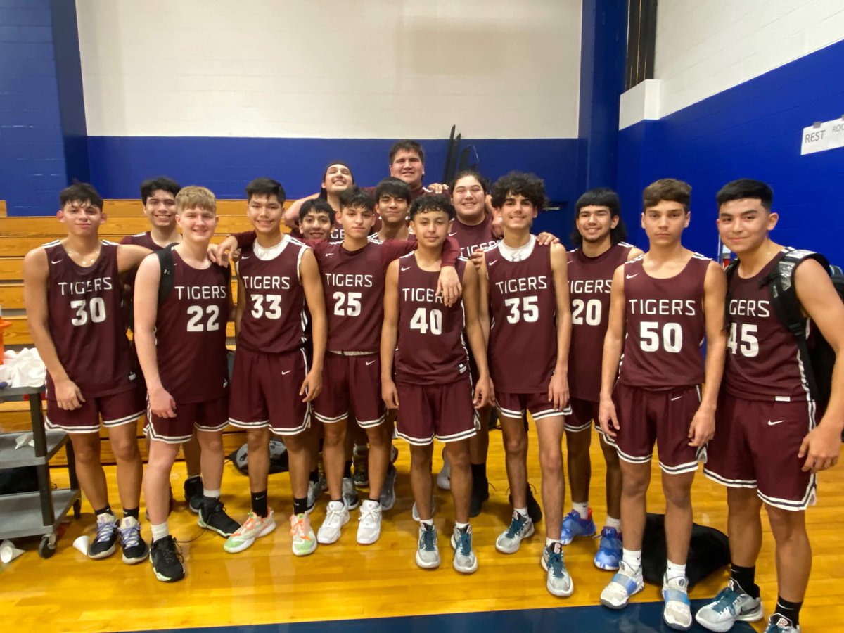 Floresville Tiger Basketball tweet media