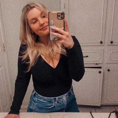 HinsonMacey's tweet photo. #NewProfilePic https://t.co/ut5pJQ6UG5