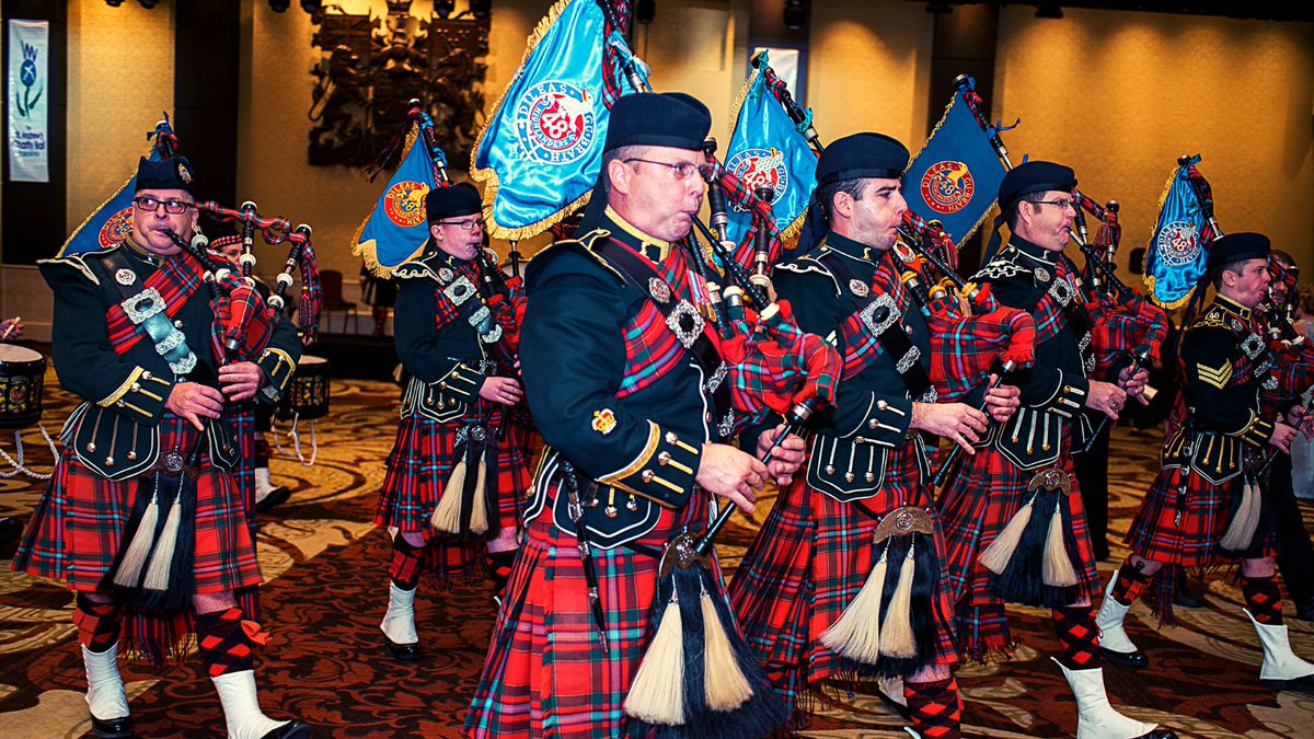 Scottish_Banner's tweet photo. In the DEC #ScottishBanner:
185th anniversary of @StAndrewToronto
The organization has been promoting Scottish culture since 1836.
Issue out now!
https://t.co/mXNgZmczoD
#StAndrewsSocietyofToronto #Canada #ScotSpirit #TheBanner #ScottishCanadian #CanadianScot #TorontoScottish https://t.co/zz5xNUGsFa