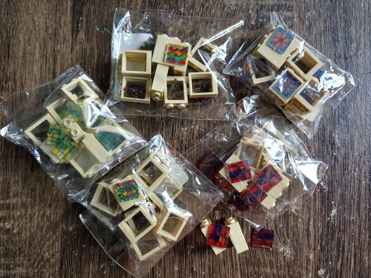jolt8's tweet photo. My stained glass budol arrived! I will replace all the windows in my Great Hall with these stained glass panels to give that churchy effect. And of course I'll put lights in it when done. Wala lang, para mas maganda haha I'm such a nerd. 😅
#Lego #LegoHarryPotter #LegoPH https://t.co/GVWkjMjSkP