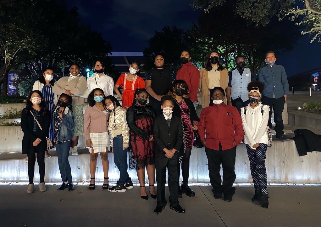 pmsdramageeks's tweet photo. We had a fun time tonight! πππΉ thank you ππΎππΎ Dallas Theater Centerβs Project Discovery & Public Works Dallas for an amazing show tonight! #dtcachristmascarol #dtcprojectdiscovery #achristmascarol @DallasTheater @Deemchamp @CHISDfinearts @MrEtheEducator @PermenterCH https://t.co/ipQM21egBG