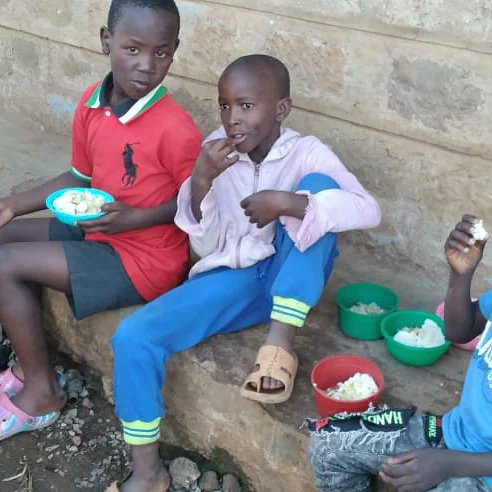 gladofirstlady's tweet photo. #If_you_cant_feed_a_hundred_feed_one

Kindly join me and our team Blessed To  Transform and let's keep feeding these little angels.

Every day we feed a minimum of 100kids.

It only takes as little as Ksh.100 or 1USD to feed a child in the slum one meal per day.
Call
0713314522 https://t.co/gT66DqLJdQ